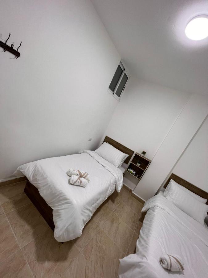 Guest House Karak Luaran gambar